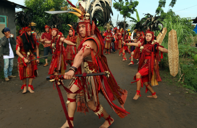 Sulawesi Minahasa Dağları ve Göller